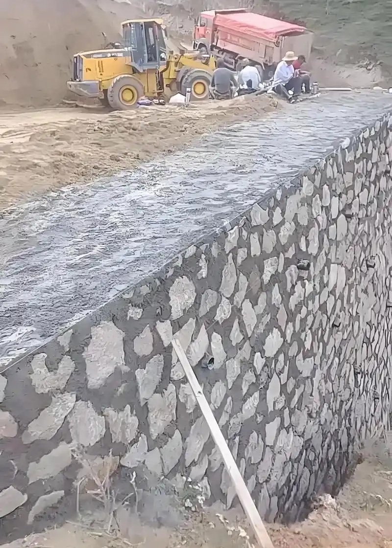 安阳滑县边坡加固